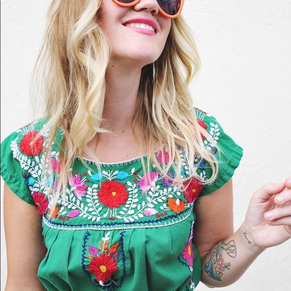Embroidered Mexican boho chic dress - Picture 5 of 5